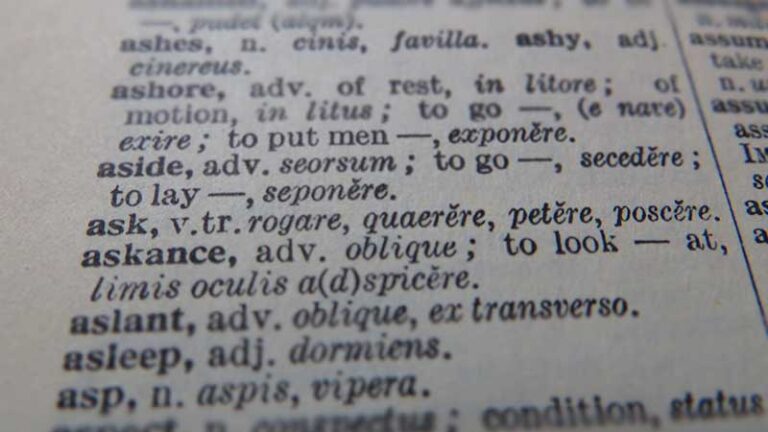 Definition of Latin word 'rogare'