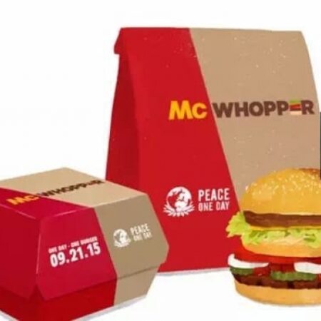 Burger King's mockup of a partnership with McDonalds for Peace One Day - photo: Burger King
