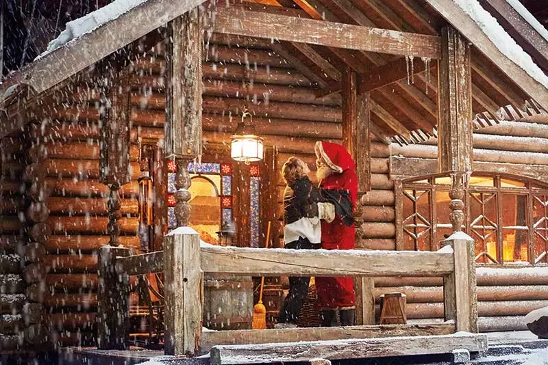 Santa and Mrs Claus embrace in M&S' 2016 Christmas TV advert