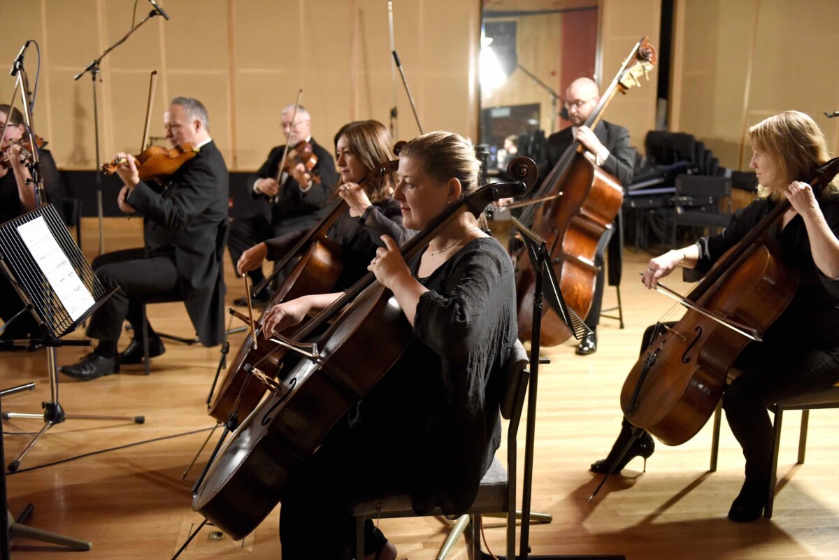 Cancer Research working with respected composer Chris Roe and the Royal Philharmonic Orchestra, to create a take on a well-known piece of classical music (Vivaldiís Spring), which will remove a third of the notes.