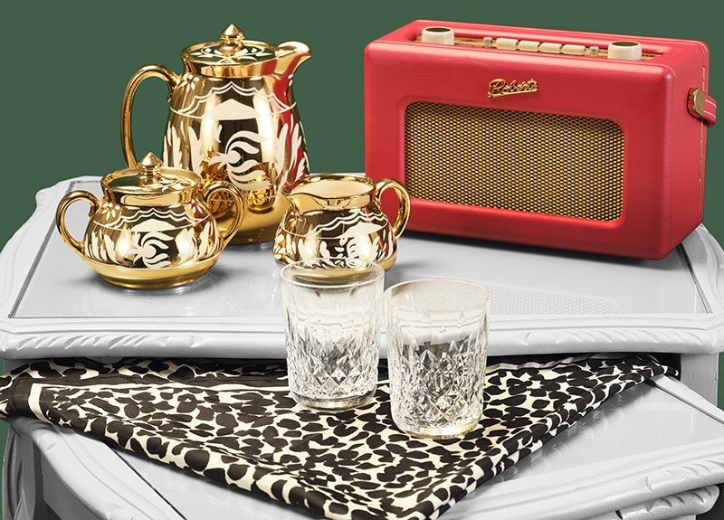 Tea set and radio