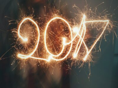 2017 illuminated by sparkers - photo: Pexels
