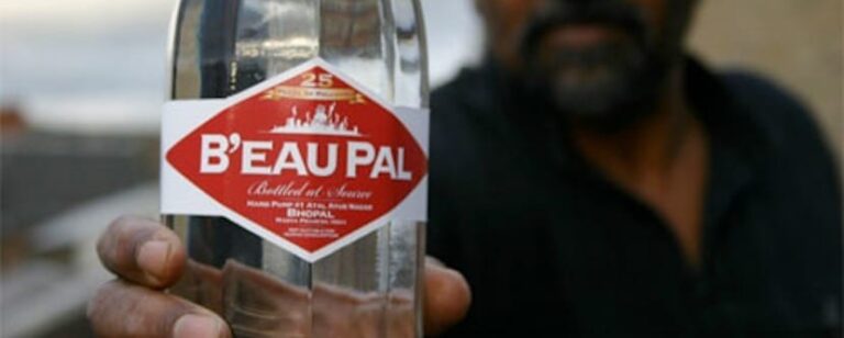 B'eau Pal water bottle - campaigning for the victims of the Bhopal disaster