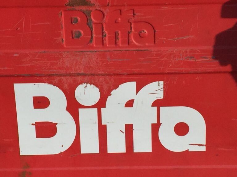 Biffa - photo: Howard Lake