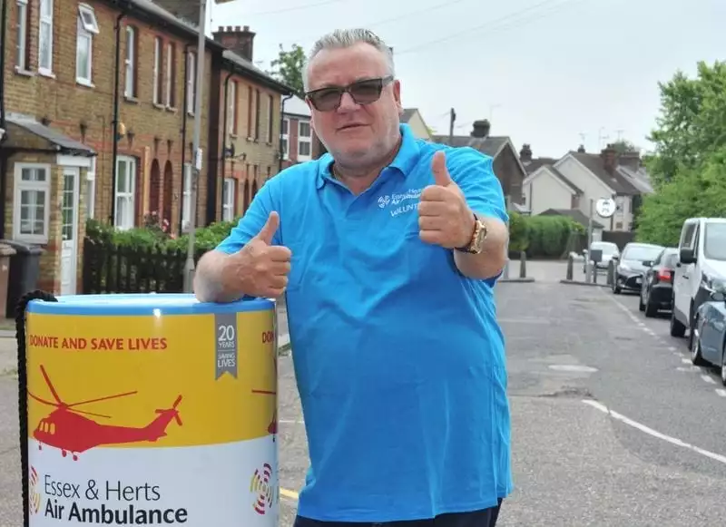 Ray Winstone gives a thumbs-up