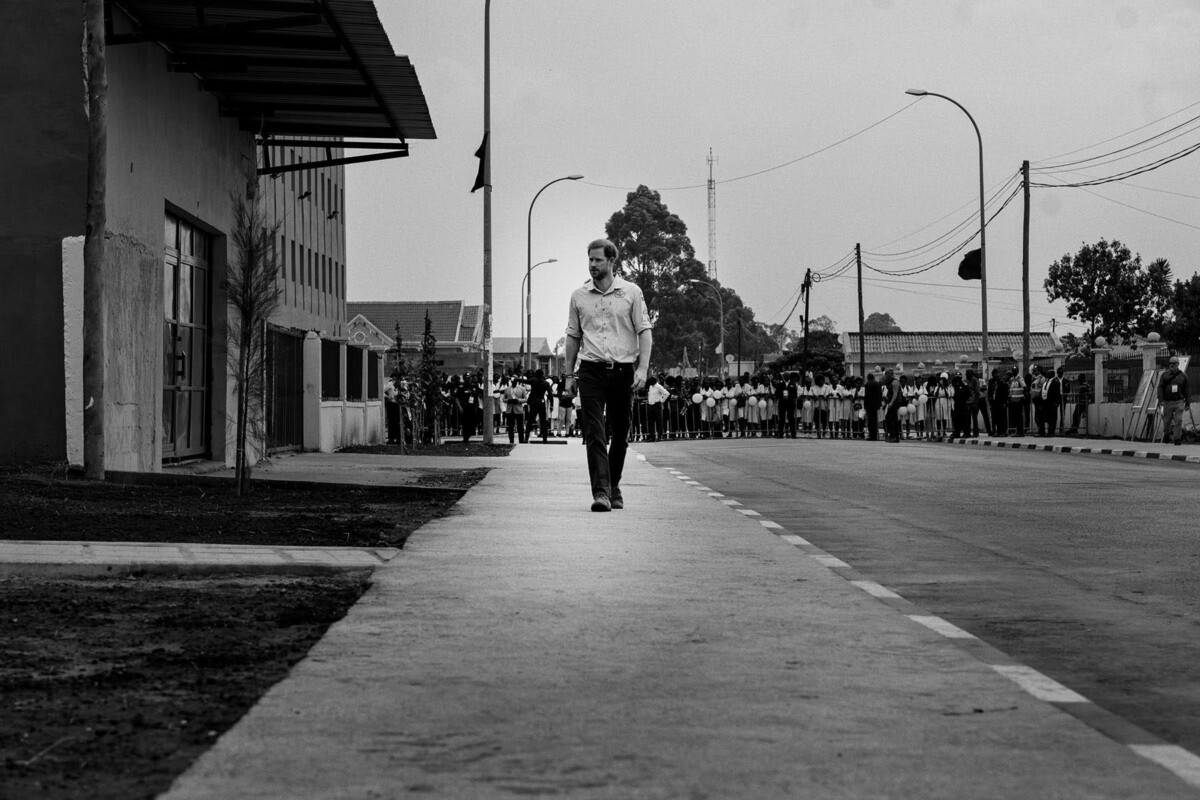 Prince Harry retraces Princess Diana's footsteps in Huambo, Angola in 2019.