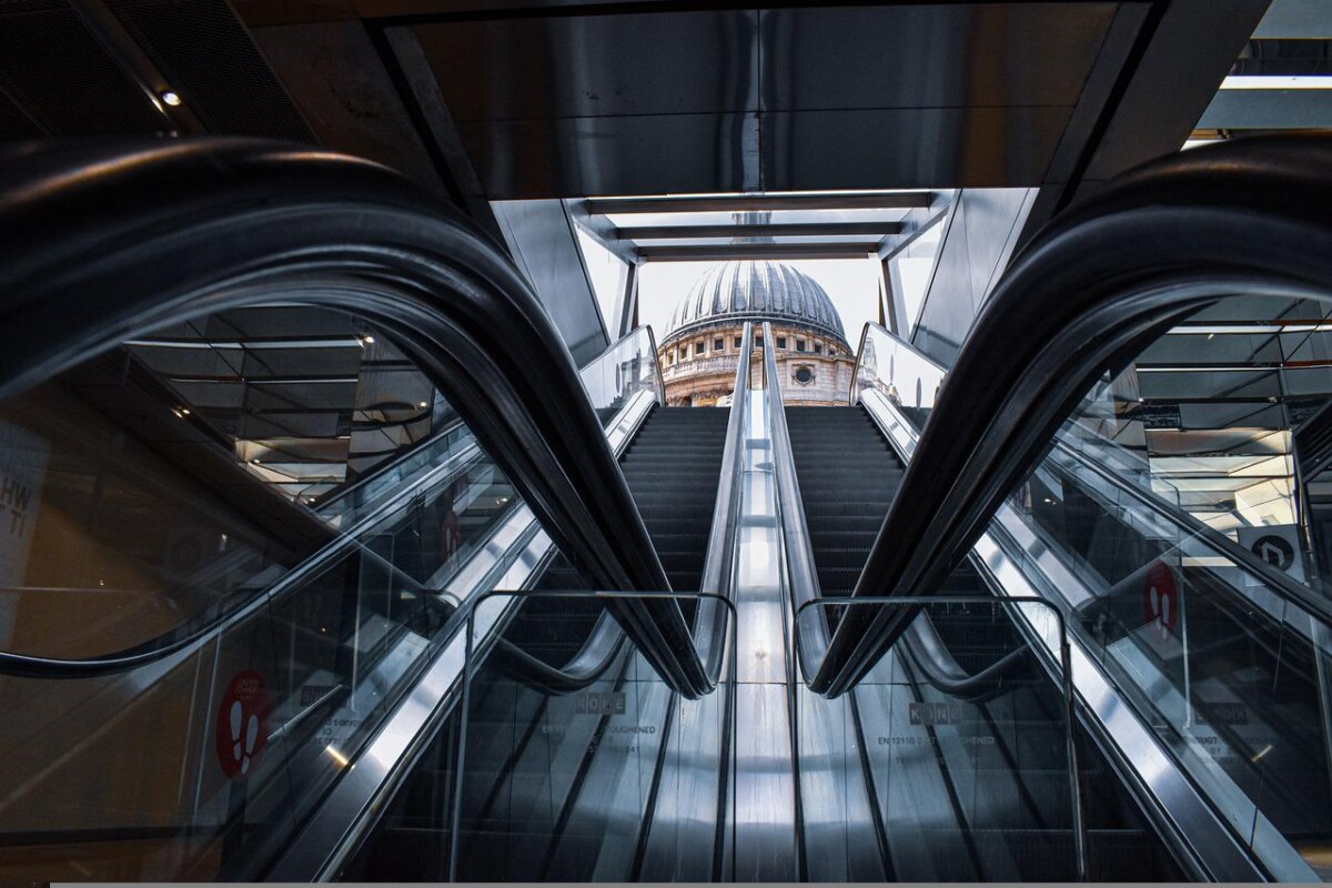 St Paul's cathedral dome viewed from an escalator. Image by Kamila Smrekovska from Pixabay 