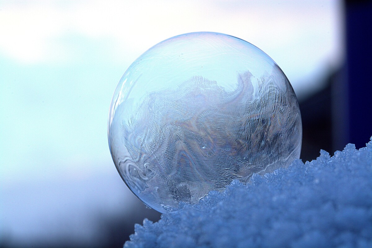Frosty chrystal ball - photo: Pexels/Pixabay