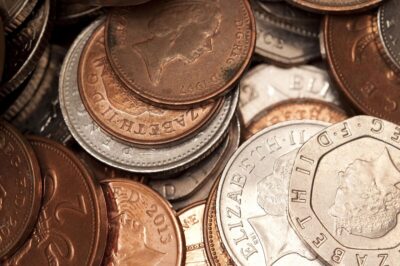 A stash of coins. By Kelvin Stuttard on Pixabay