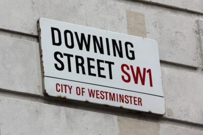 A street sign for Downing Street. By Public Domain Pictures on Pixabay