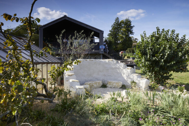 Choose Love Garden (designed by Jane Porter at Chelsea 2023, now relocated to Good Food Matters in Croydon). Credit: Britt Willoughby Dyer.