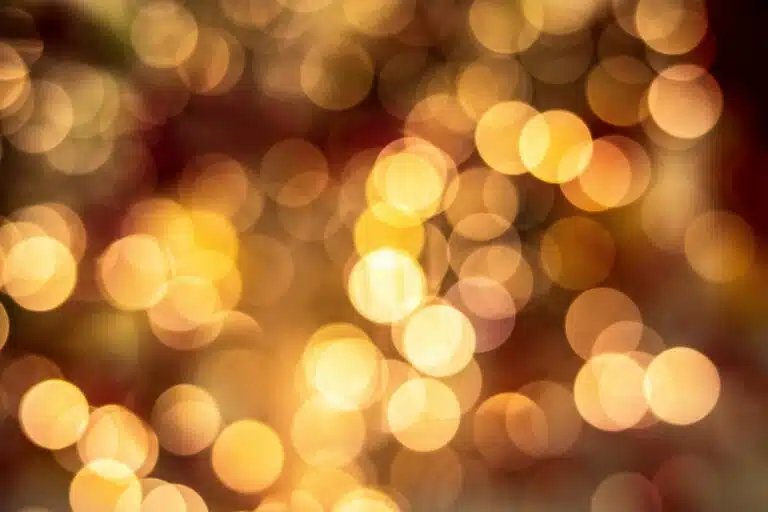 A close up of glitzy lights. By Ian Panelo / Nothing Ahead on Pexels