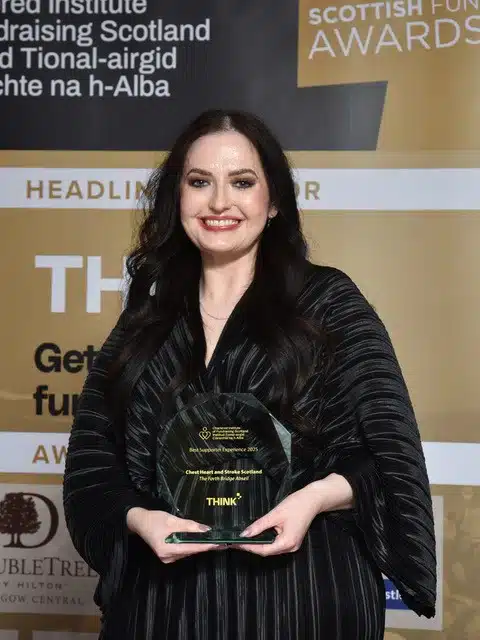 Chest Heart and Stroke Scotland win the Best Supporter Experience for The Forth Bridge Abseil