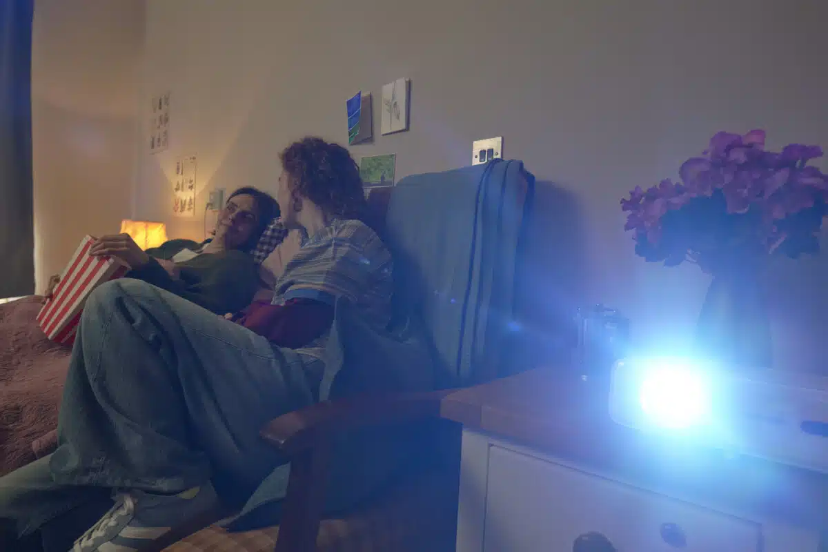 Great Daffodil Appeal DRTV advert in November 2025. Posed by models.